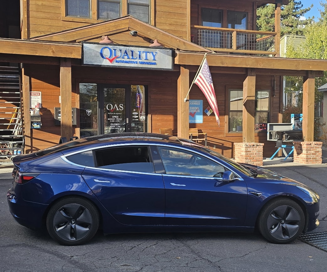 Tesla Braking & Winter Roads. Reset or Turn Off Regenerative Braking. 